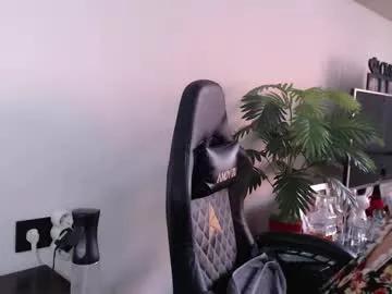 genesisgems11_ from Chaturbate