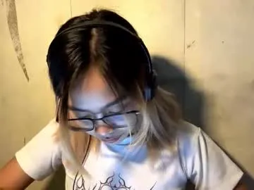 genesistresvant on Chaturbate 