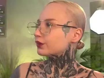 goddes_calzedonia from Chaturbate