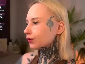 goddes_calzedonia from Chaturbate
