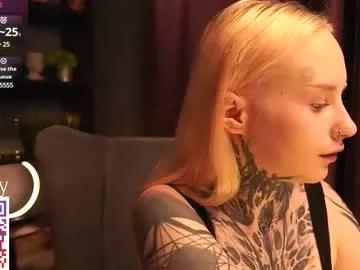 goddes_calzedonia from Chaturbate