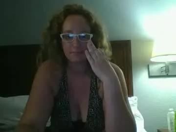 goddessmilfcrysyal from Chaturbate