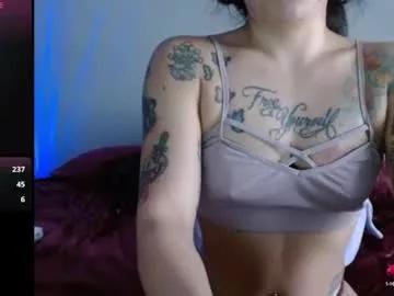 goddessultraviolet from Chaturbate