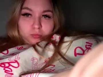 Green_eyes_twinkl from Chaturbate
