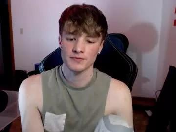 gucciboi4 from Chaturbate