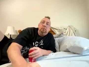 guygettingdicksucked from Chaturbate