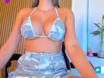 hall_anahiis from Chaturbate
