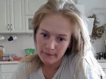 hannah_levis_ from Chaturbate
