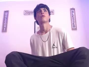 harrythomson1 from Chaturbate