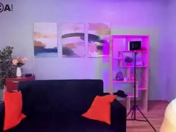 helen_elliot from Chaturbate