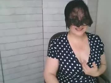 helen_xi on Chaturbate 