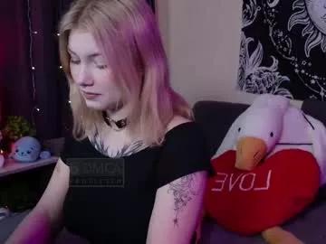hellenhornny from Chaturbate