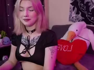 hellenhornny from Chaturbate