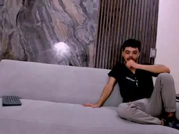 heteros_men from Chaturbate