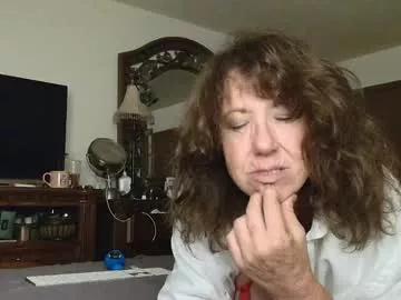 hidden_gold_milf from Chaturbate