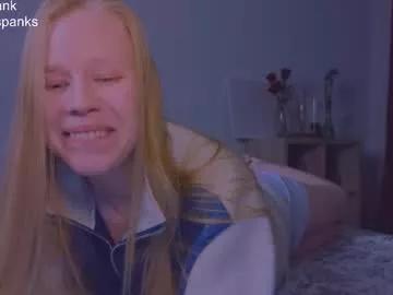 hihi_im_chloe from Chaturbate