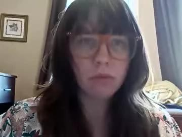 holly992105 from Chaturbate