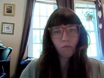 holly992105 from Chaturbate