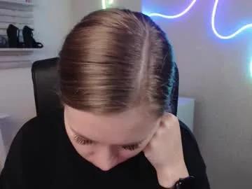 holly_bb95 from Chaturbate