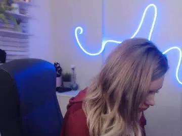 holly_bb95 from Chaturbate