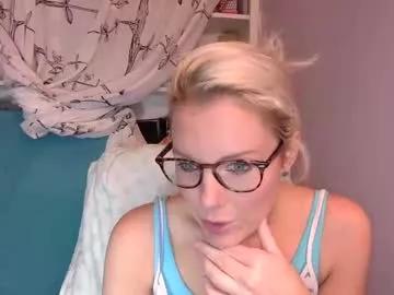 holly_bourbon from Chaturbate is Freechat