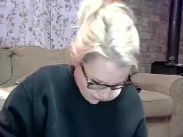 holly_bourbon from Chaturbate