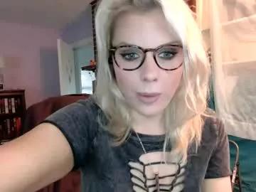 holly_bourbon from Chaturbate