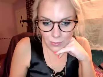 holly_bourbon from Chaturbate