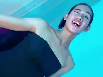 holly_mary1 from Chaturbate
