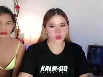 holly_sugar20 on Chaturbate 