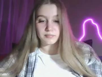 Honey_lolaaa from Chaturbate
