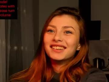 hoppypoppyy from Chaturbate