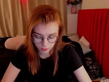hoppypoppyy from Chaturbate