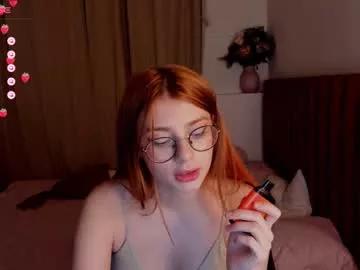 hoppypoppyy from Chaturbate