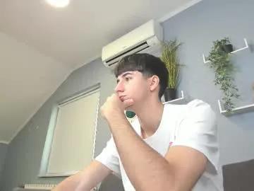 Hotflirtyfella from Chaturbate