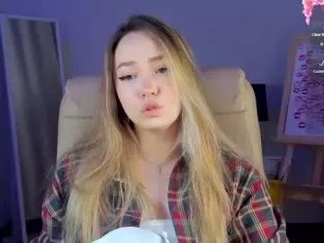 hottease_pvt from Chaturbate