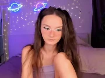 hottiesteverly from Chaturbate