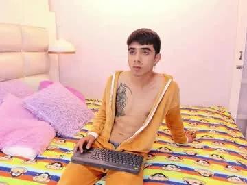 Hottiie_guy from Chaturbate