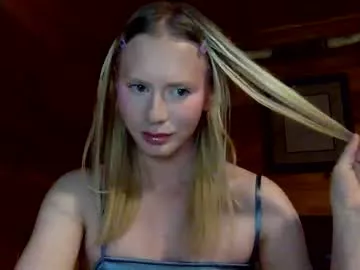 Hottransgirlie from Chaturbate