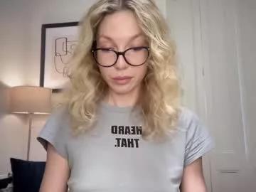 hottymilana from Chaturbate