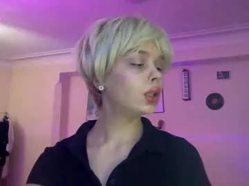 icecreamamy from Chaturbate