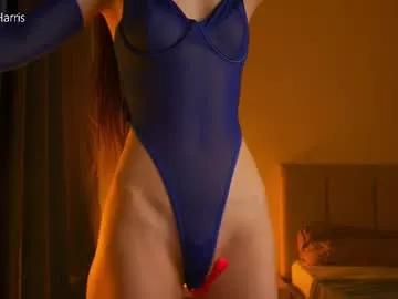illona_harriss from Chaturbate