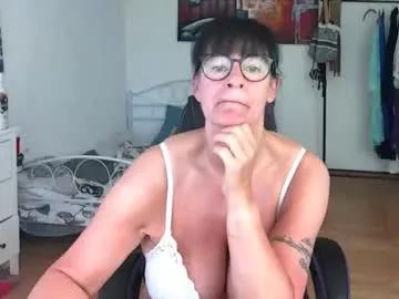 illymaus from Chaturbate