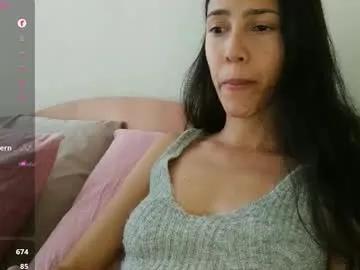 Innocentlatiina from Chaturbate