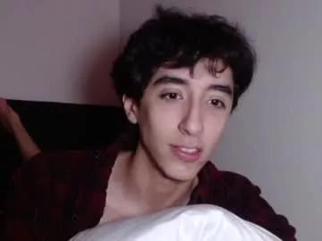 isaacchinoaw from Chaturbate
