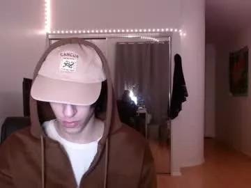 isaacchinoaw from Chaturbate