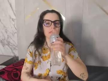 isisnoir from Chaturbate