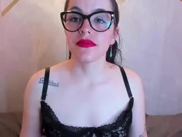 isisnoir from Chaturbate