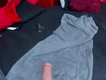 ivisbouncyass from Chaturbate