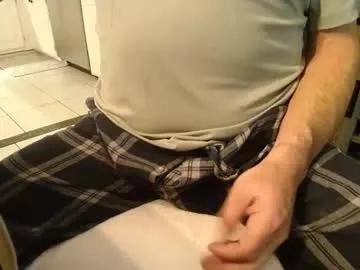 Iwanttolicku40 from Chaturbate